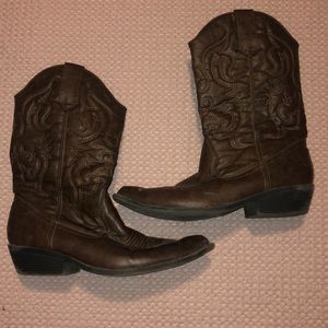 Mid rise cowgirl boots